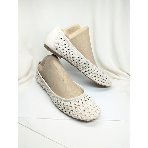 Lucky Brand Eyelet Flats Women 8 White Eisadora Coquette Cottage First Communion - Picture 1 of 8